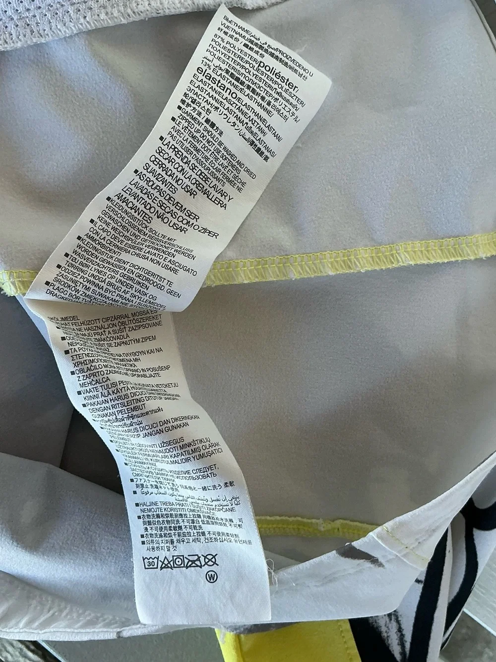 Under Armour HeatGear White Abstract Graphic Full Zip Performance Hoodie